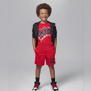 Kids Jordan Mesh PE Shorts, Size M 10/12